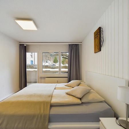 Alpine Retreat 4 Person Apartment Near Zermatt With Parking! Täsch Buitenkant foto