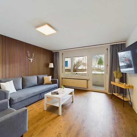 Alpine Retreat 4 Person Apartment Near Zermatt With Parking! Täsch Buitenkant foto